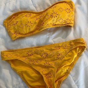 Yellow Bikini !